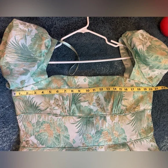 Mac Duggal Green Floral Brocade gown - 14 - Picture 11 of 13